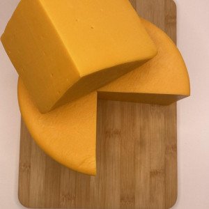 АКЦІЯ Чедер, 500 гр., SULUGUNKO