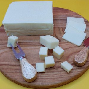 Моцарелла КРАФТ итальянский мягкий сыр, SULUGUNKO